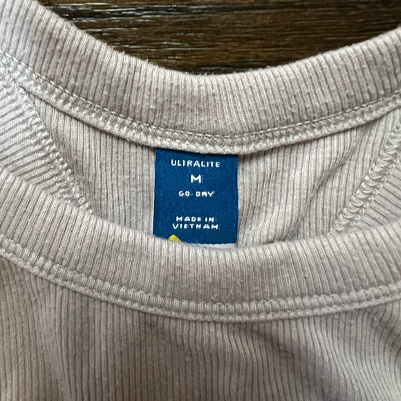 Old Navy Activewear Top - Picture 3 of 3